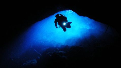 160664-cave-diver
